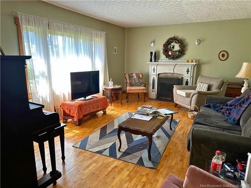 149 Wallace Ave, Fredericton, NB 
