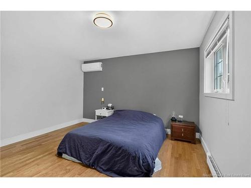 69 Thomas St, Dieppe, NB 