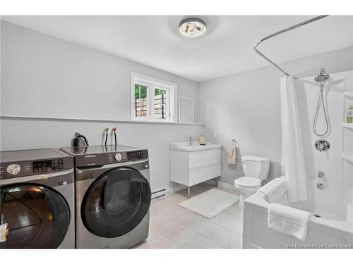 69 Thomas St, Dieppe, NB 