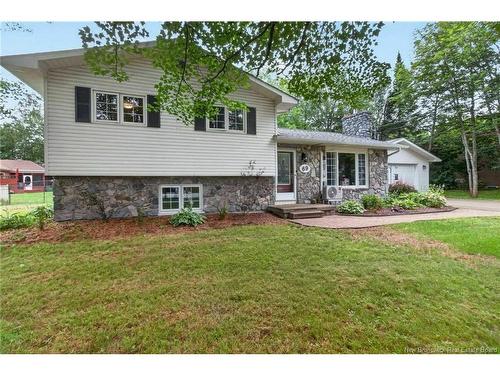 69 Thomas St, Dieppe, NB 