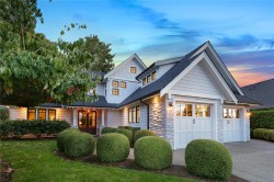 992 Bluffs Dr Qualicum Beach, BC V9K 0A2
