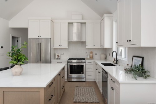 10013 Chicory Pl, Sidney, BC - Indoor Photo Showing Kitchen With Upgraded Kitchen