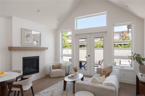 10013 Chicory Pl, Sidney, BC - Indoor Photo Showing Living Room With Fireplace