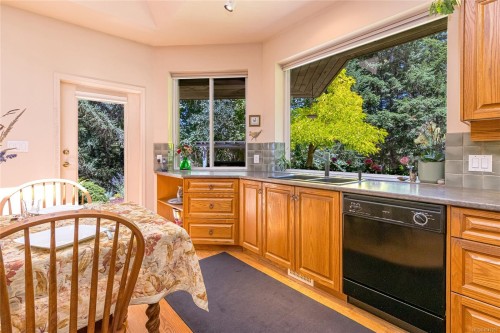 1145 Osprey Dr, Duncan, BC 