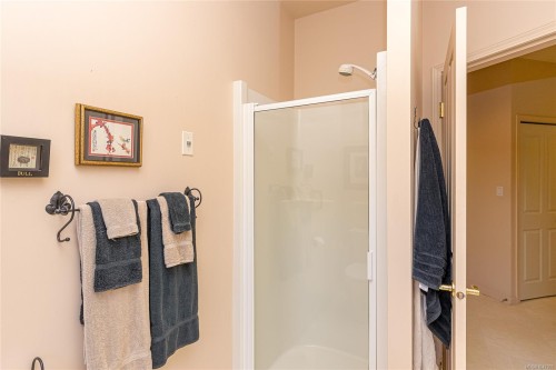 1145 Osprey Dr, Duncan, BC 