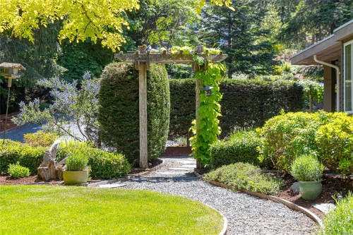 1145 Osprey Dr, Duncan, BC 