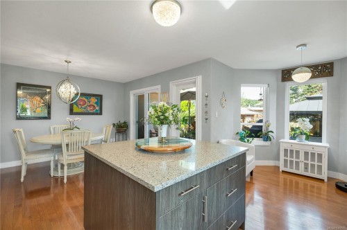 242 Dahl Rd, Campbell River, BC 