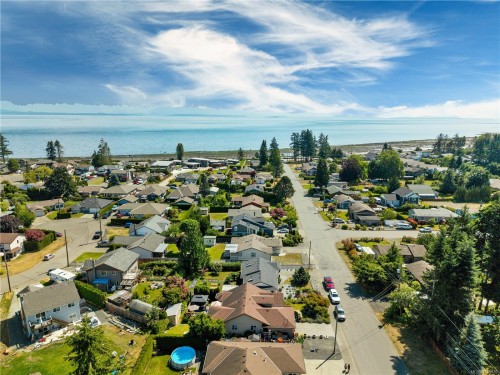 242 Dahl Rd, Campbell River, BC 