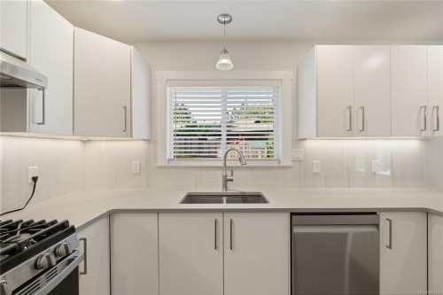 2280 Calais Rd, Duncan, BC 