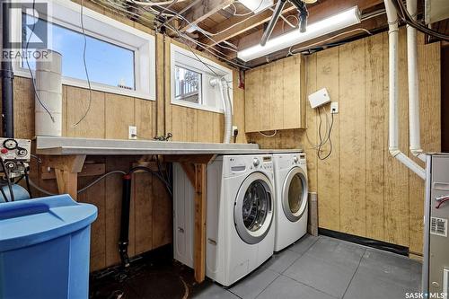 870 Royal Street, Regina, SK - Indoor Photo Showing Laundry Room