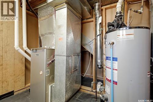 870 Royal Street, Regina, SK - Indoor Photo Showing Basement