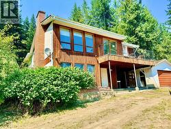3332 Lakeview Heights Drive Sorrento, BC V0E 2W1