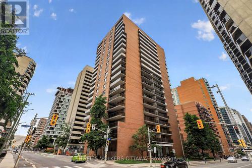 1007 - 475 LAURIER AVENUE W  Ottawa, ON K1R 7X1