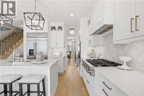 24 Willow Bank Common, St. Catharines, ON - Indoor Photo Showing Kitchen With Upgraded Kitchen