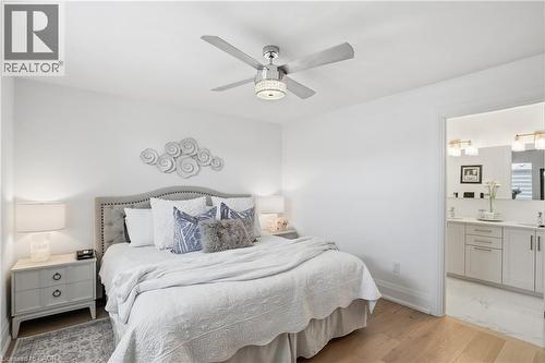 24 Willow Bank Common, St. Catharines, ON - Indoor Photo Showing Bedroom