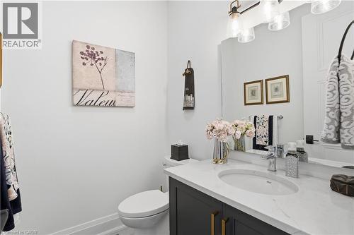 24 Willow Bank Common, St. Catharines, ON - Indoor Photo Showing Bathroom