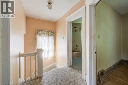 2 Samuelson Street, Cambridge, ON - Indoor Photo Showing Other Room