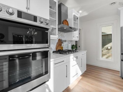 51 Capstone Crescent, Bedford, NS - Indoor Photo Showing Kitchen With Upgraded Kitchen