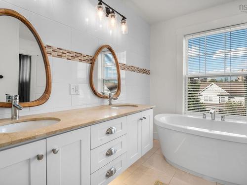 51 Capstone Crescent, Bedford, NS - Indoor Photo Showing Bathroom