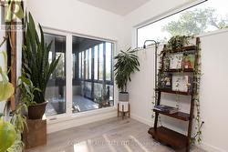 Second floor landing - 