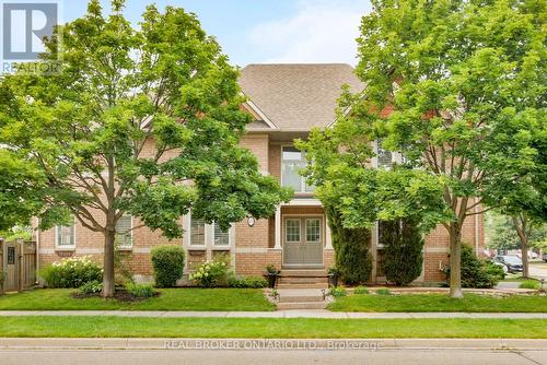 457 RAVINEVIEW WAY  Oakville, ON L6H 6S8