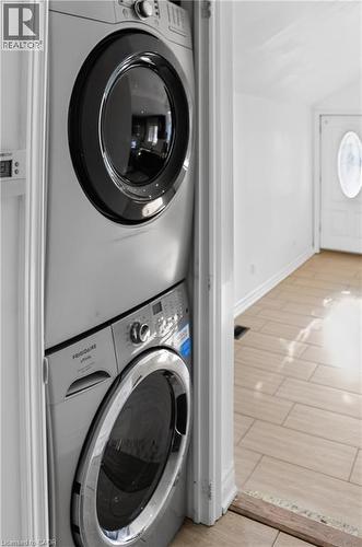 8 Robins Avenue, Hamilton, ON - Indoor Photo Showing Laundry Room