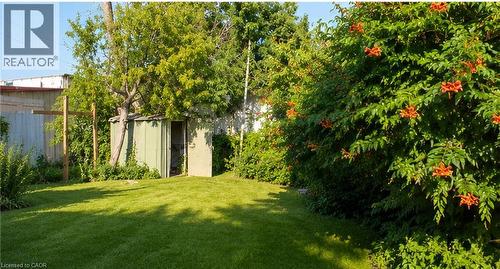 8 Robins Avenue, Hamilton, ON - Outdoor