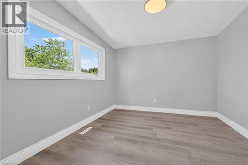 96 Fielding Crescent, Hamilton, ON - Indoor Photo Showing Other Room