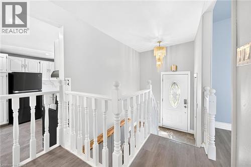 96 Fielding Crescent, Hamilton, ON - Indoor Photo Showing Other Room
