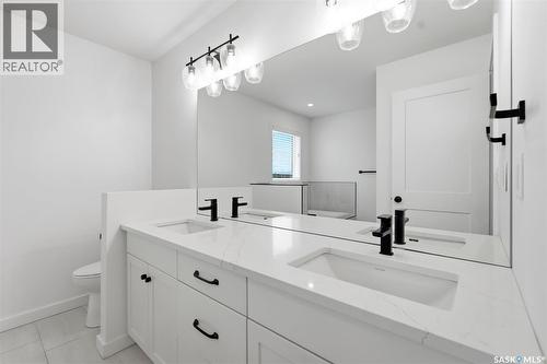 104 Forsey Avenue, Saskatoon, SK - Indoor Photo Showing Bathroom