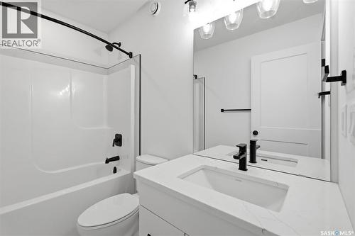 104 Forsey Avenue, Saskatoon, SK - Indoor Photo Showing Bathroom