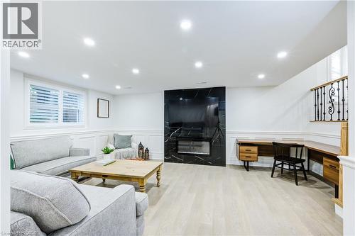 2035 Old Mill Road, Kitchener, ON - Indoor