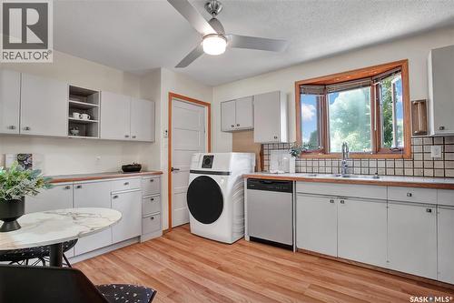 2945 Preston Avenue S, Saskatoon, SK - Indoor Photo Showing Laundry Room