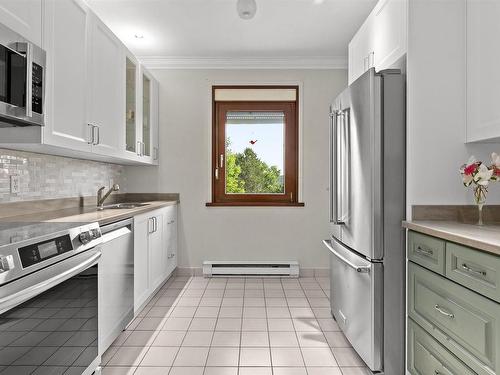 25 Eastwind Drive, Chester, NS - Indoor Photo Showing Kitchen