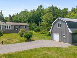 1781 Montreal Road Rocklin, NS B0K 2A0