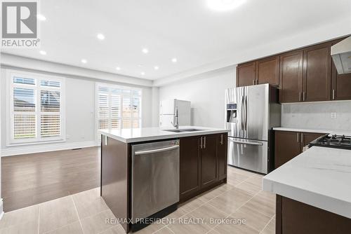 43 Mullholland Avenue, Cambridge, ON - Indoor Photo Showing Kitchen With Stainless Steel Kitchen