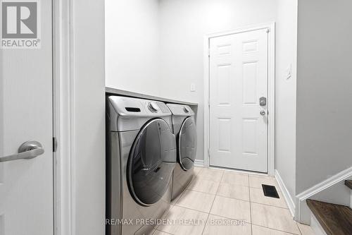 43 Mullholland Avenue, Cambridge, ON - Indoor Photo Showing Laundry Room