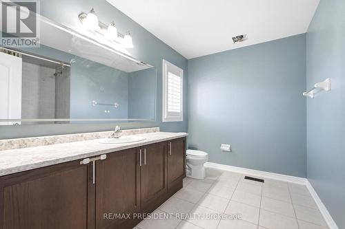 43 Mullholland Avenue, Cambridge, ON - Indoor Photo Showing Bathroom