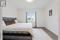 Primary Bedroom - 