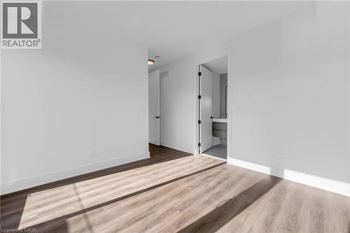 146 Everett Common, St. Catharines, ON - Indoor Photo Showing Other Room