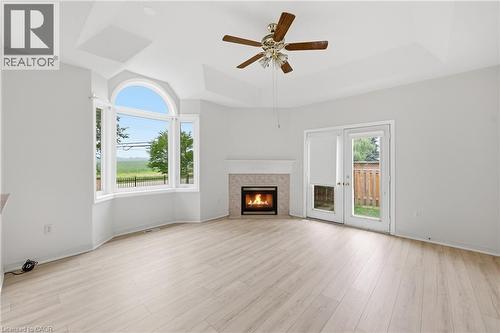 98 Sunibel Drive E, Glanbrook, ON - Indoor Photo Showing Living Room With Fireplace