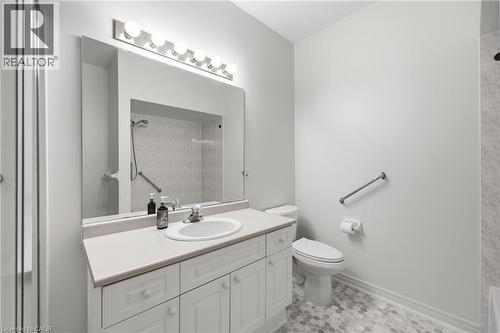 98 Sunibel Drive E, Glanbrook, ON - Indoor Photo Showing Bathroom