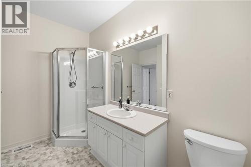 98 Sunibel Drive E, Glanbrook, ON - Indoor Photo Showing Bathroom