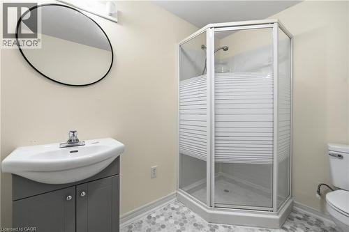 98 Sunibel Drive E, Glanbrook, ON - Indoor Photo Showing Bathroom