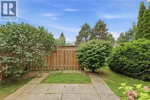 98 Sunibel Drive E, Glanbrook, ON - Outdoor