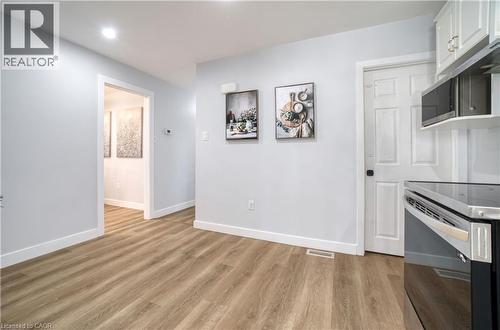 60 Lysanda Avenue, London, ON - Indoor