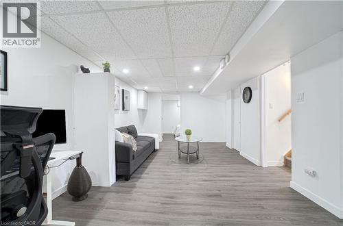60 Lysanda Avenue, London, ON - Indoor