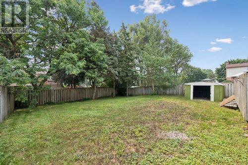 628 Willow Road, Guelph (Willow West/Sugarbush/West Acres), ON - Outdoor With Backyard