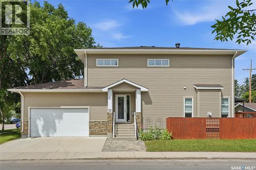 1623 Broadway Avenue, Saskatoon, SK - Outdoor