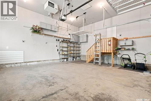 1623 Broadway Avenue, Saskatoon, SK - Indoor Photo Showing Garage